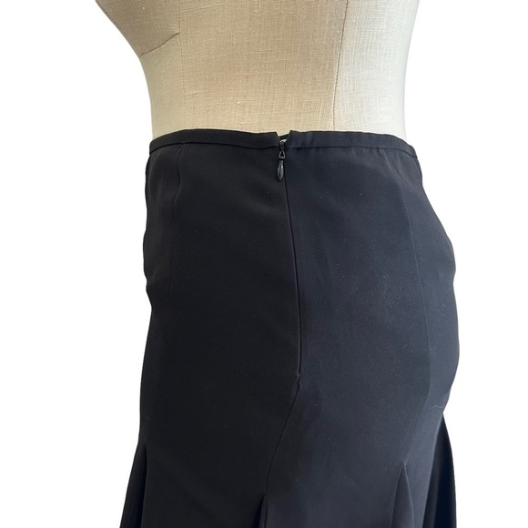 Armani Collezioni Side Zip Knee Length A Line Tulip Ruffle Skirt Black Crepe 10 - Picture 3 of 8